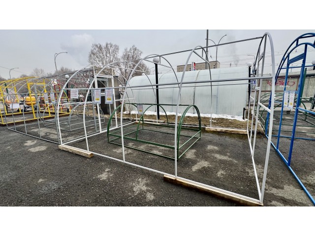 Теплица Кормилица 4х3х2,1м Суперусиленная, окрашенная, 2 двери