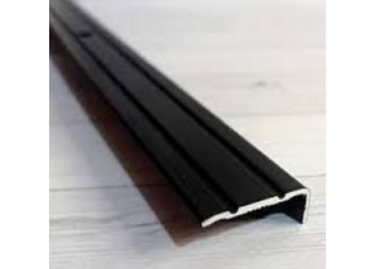 Угол 24х10 мм 2,7 анодированный черный матовый