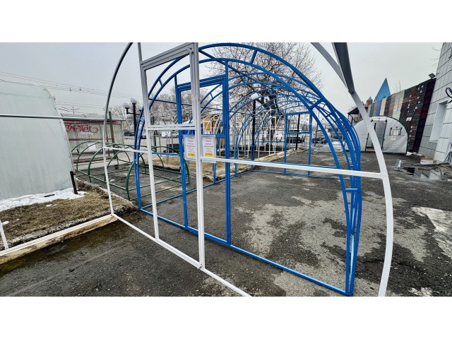 Теплица Фермер 4х3х2,1м двойные опорные дуги, окрашенная, 2 двери