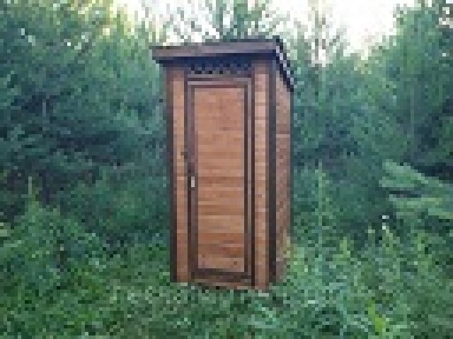 Туалет деревянный с плоской крышей с сиденьем (размер 1,0м х 1,0м)